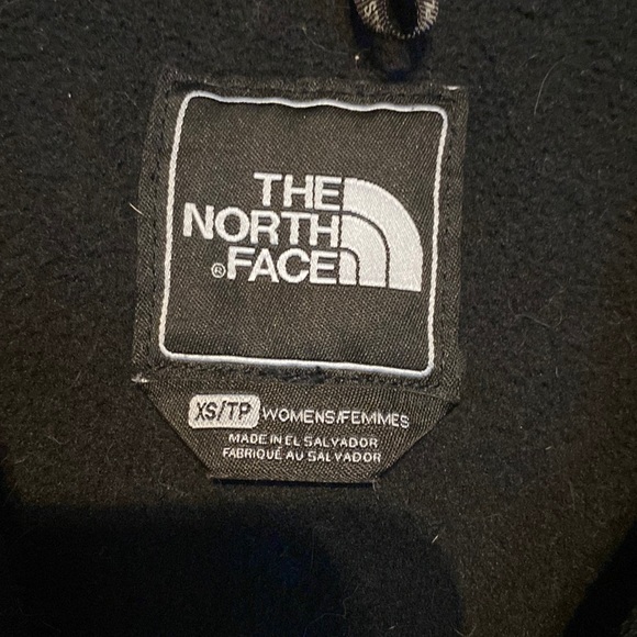 The North Face Women’s jacket. Black and Xs - Picture 7 of 8